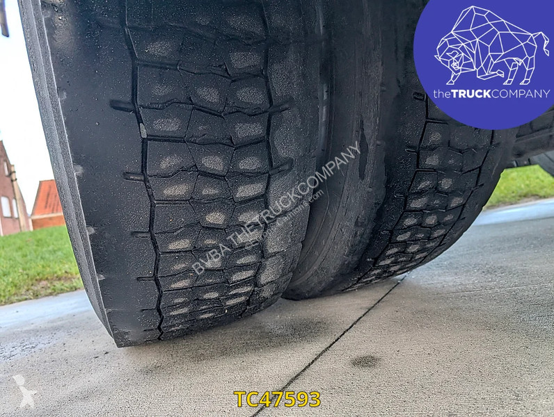 جرار Iveco S-Way 480