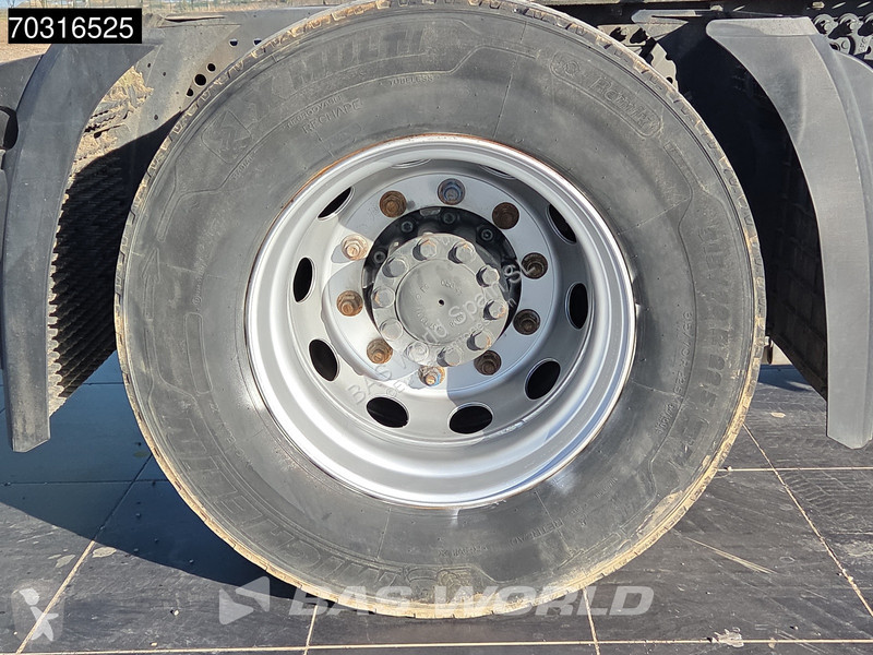 جرار Mercedes 1843 4X2 ClassicSpace Retarder