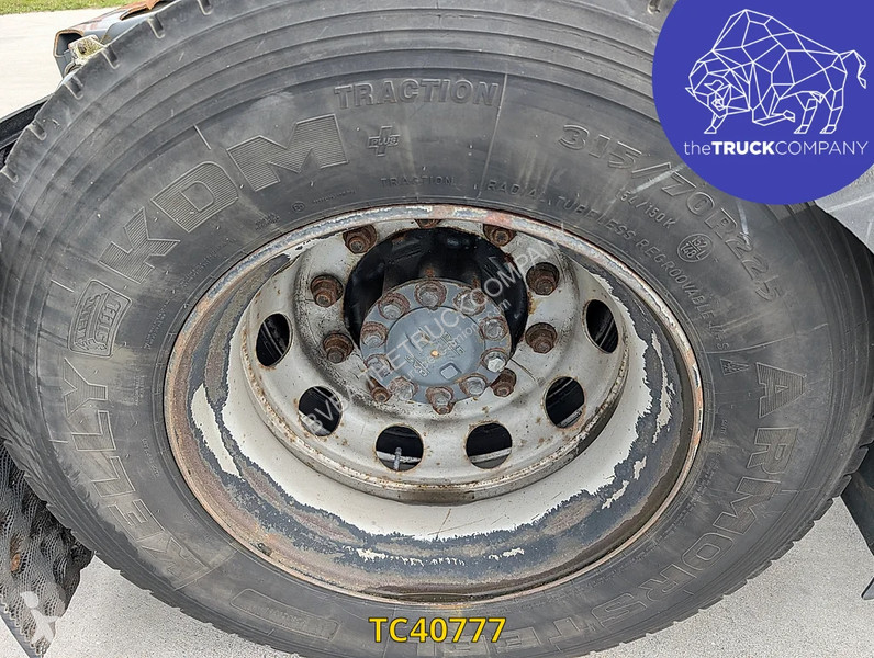 جرار DAF 440