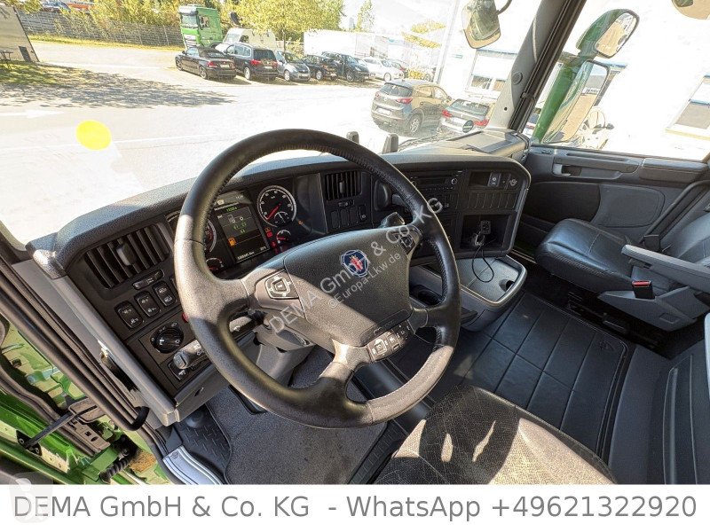 جرار Scania...