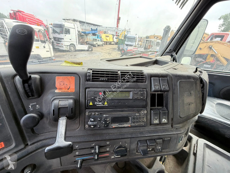 جرار Volvo 12420 Heavy Duty Tractor 6x4 Manual...