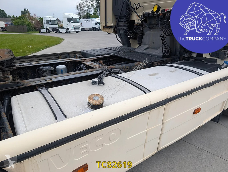 جرار Iveco 440 S42