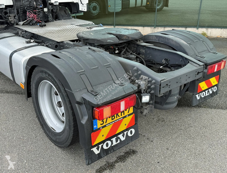 جرار Volvo EURO 6 VOL LUCHTGEVEERD 2XTANKS 106...