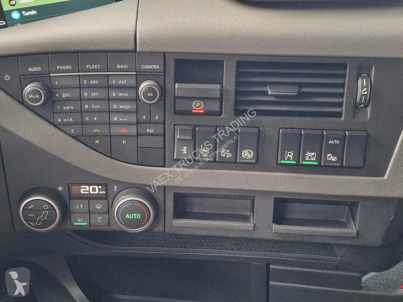 جرار Volvo 13460 Globetrotter 4x2 - Full...