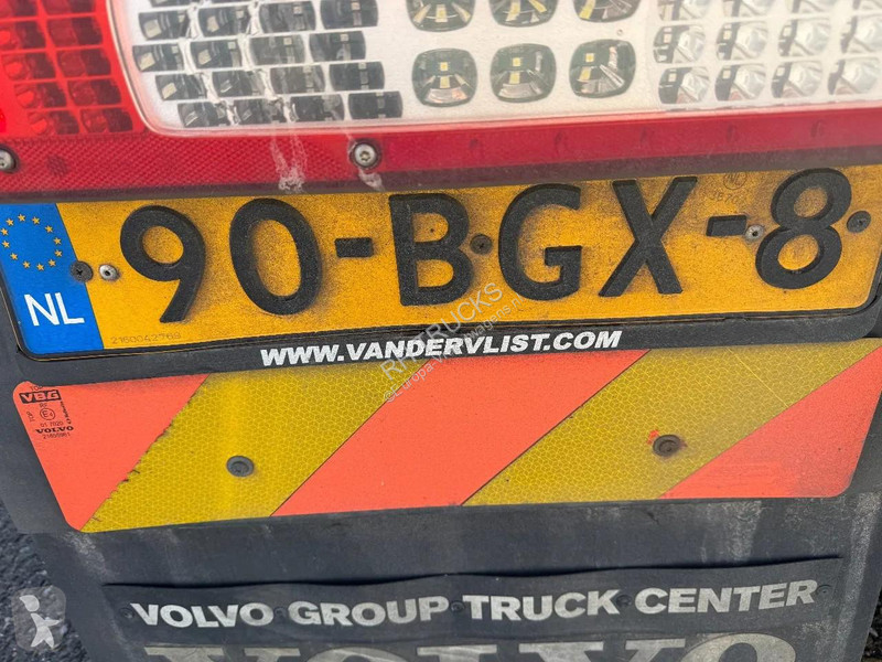 جرار Volvo 8X4 - 666274 KM