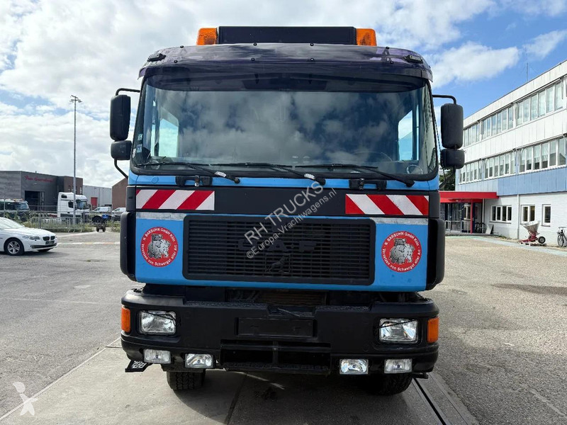 Traktor MAN 33.463 8X4 + 62 EFFER CRANE - 6X...