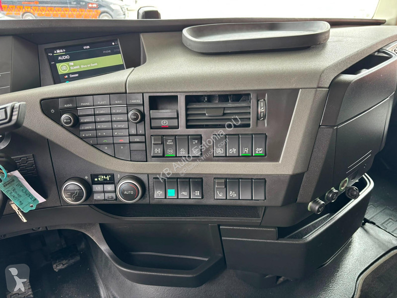 Traktor Volvo 6x4 GLOBE XL / RETARDER /...
