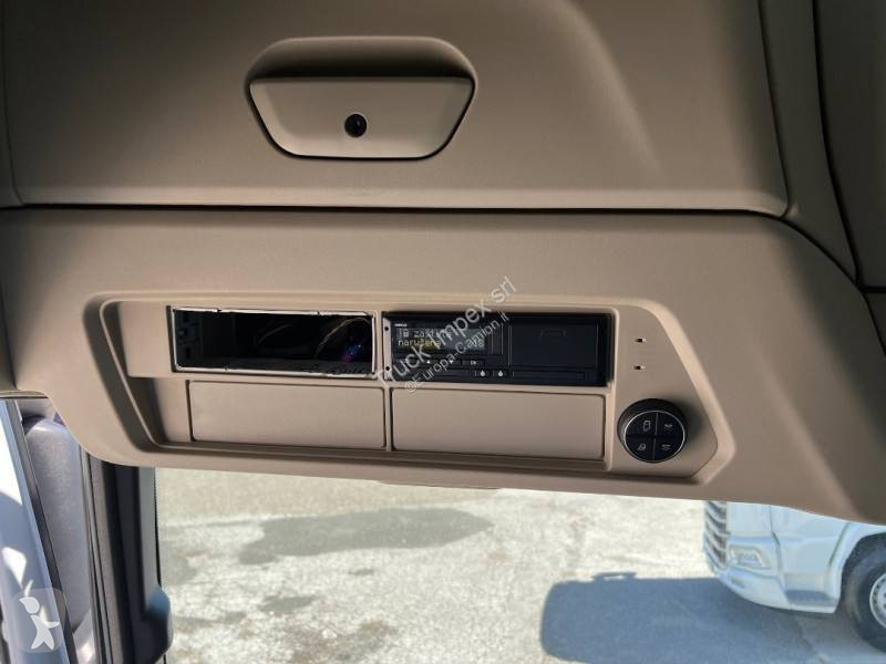 جرار Iveco