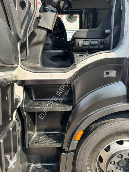 جرار Iveco