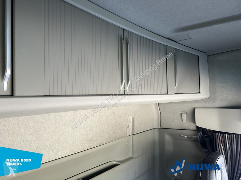 جرار Volvo 500 4x2 VDS + No TC