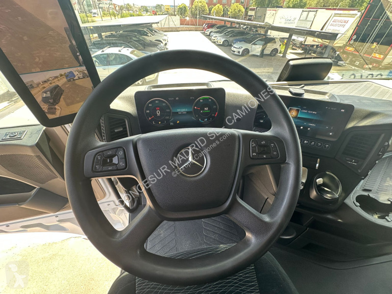 جرار Mercedes  1851 LS