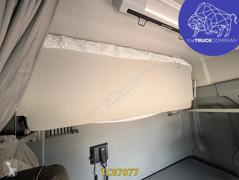 جرار Renault T 520