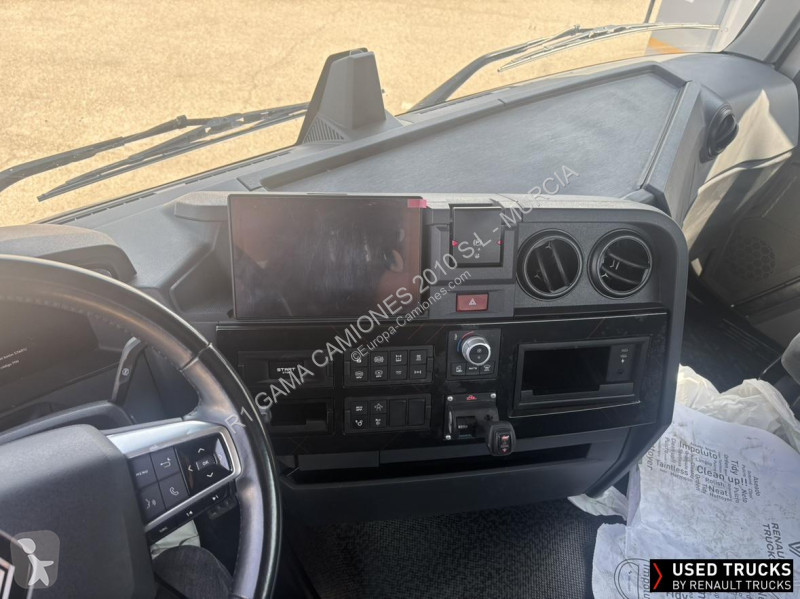 جرار Renault