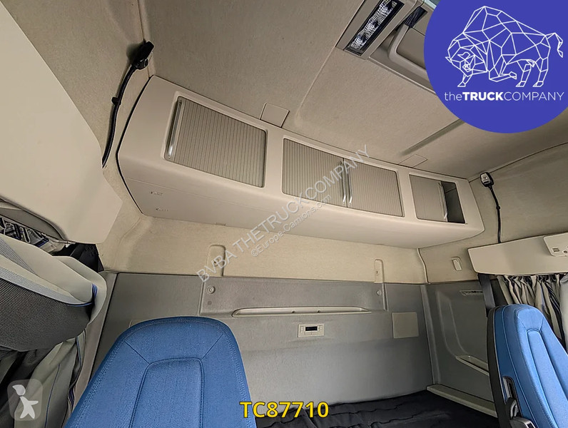جرار Volvo 500
