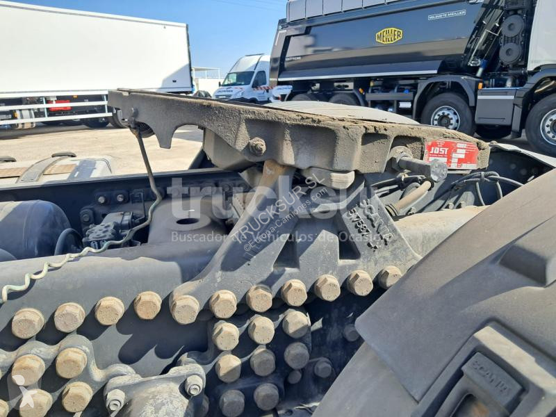 جرار Scania