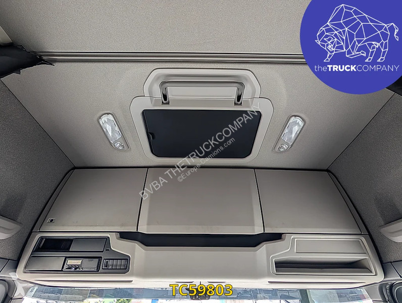 جرار Scania 520