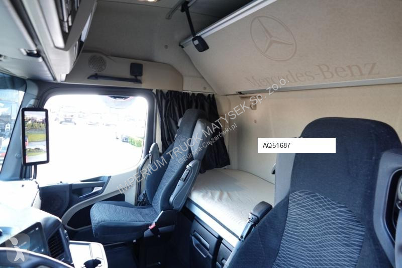 Влекач Mercedes ACTROS 1845