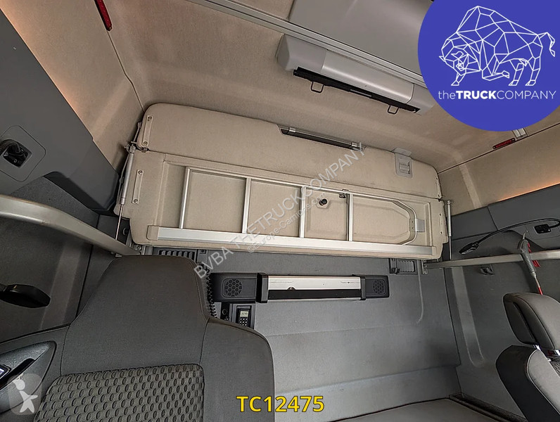 جرار Renault T 520