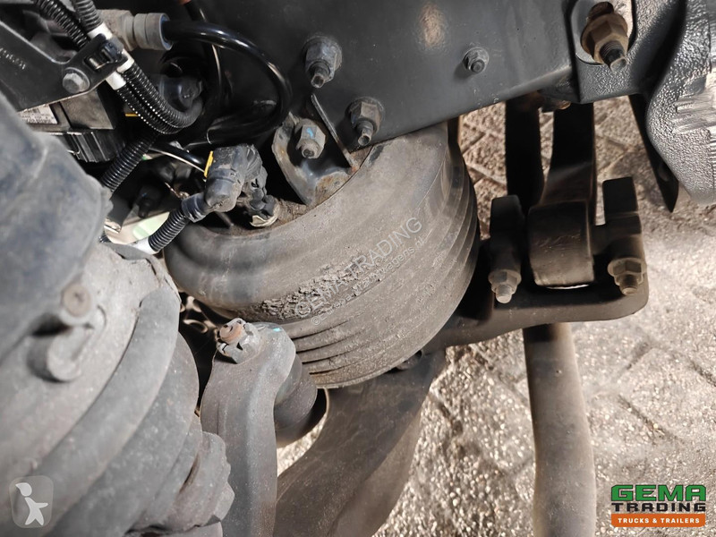 جرار Volvo 420 4X2 GlobeTrotter Euro 6B -...