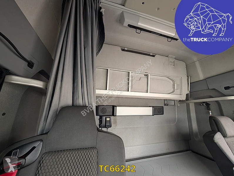 جرار Renault T 520