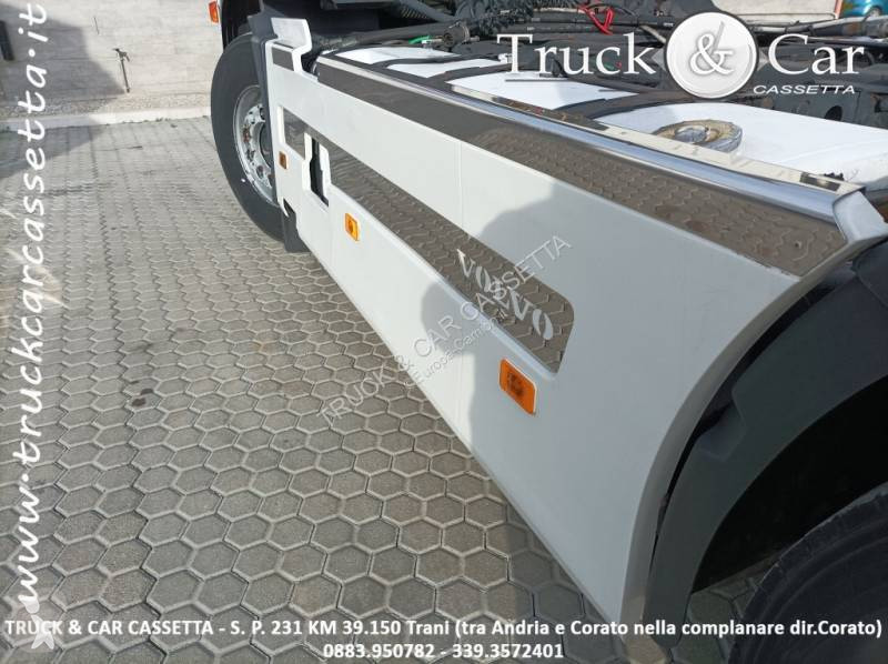 جرار Volvo