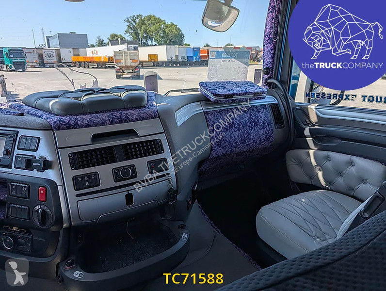 Тягач DAF 480