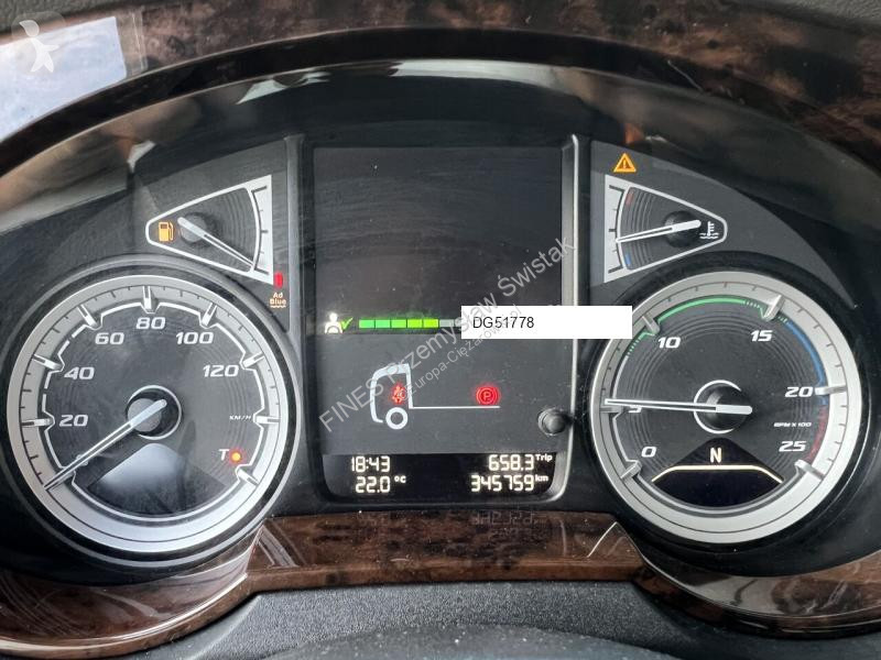Tracteur DAF XF 106.450