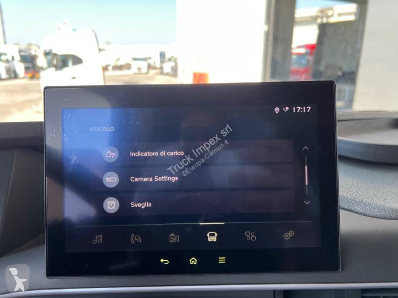 جرار Volvo