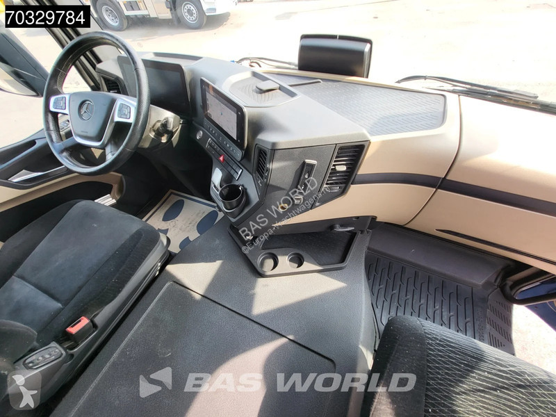 جرار Mercedes 1846 4X2 ClassicSpace Retarder...