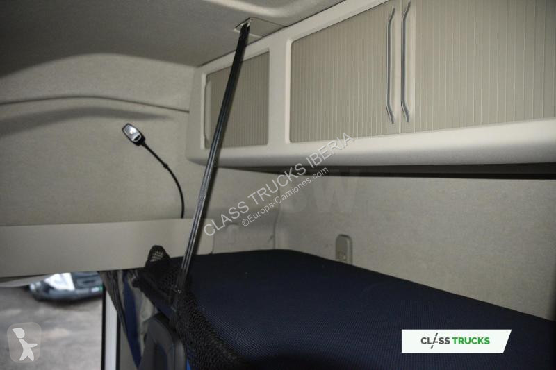 جرار Volvo 500 Globetrotter XL