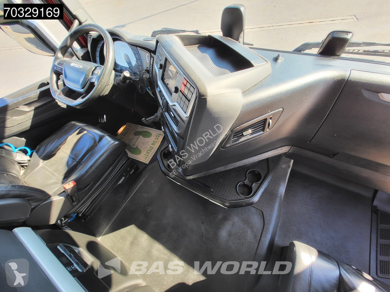جرار Iveco S-Way 570 4X2 Pegasus Edition!...