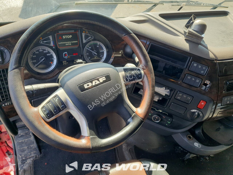 Ťahač DAF 530