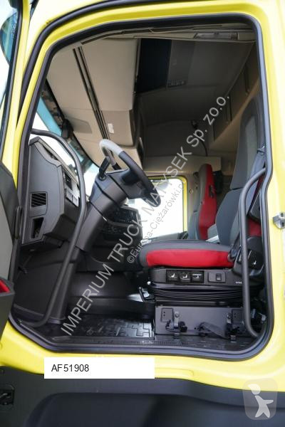 Влекач Volvo FH 500