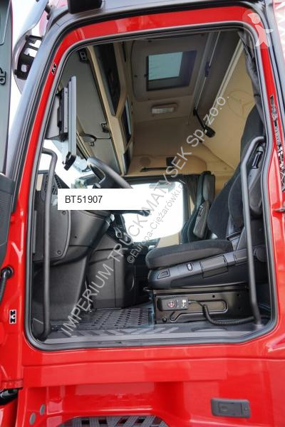 Влекач Mercedes ACTROS 1845