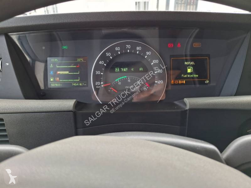 جرار Volvo