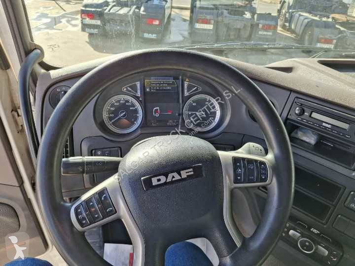 Cap tractor DAF