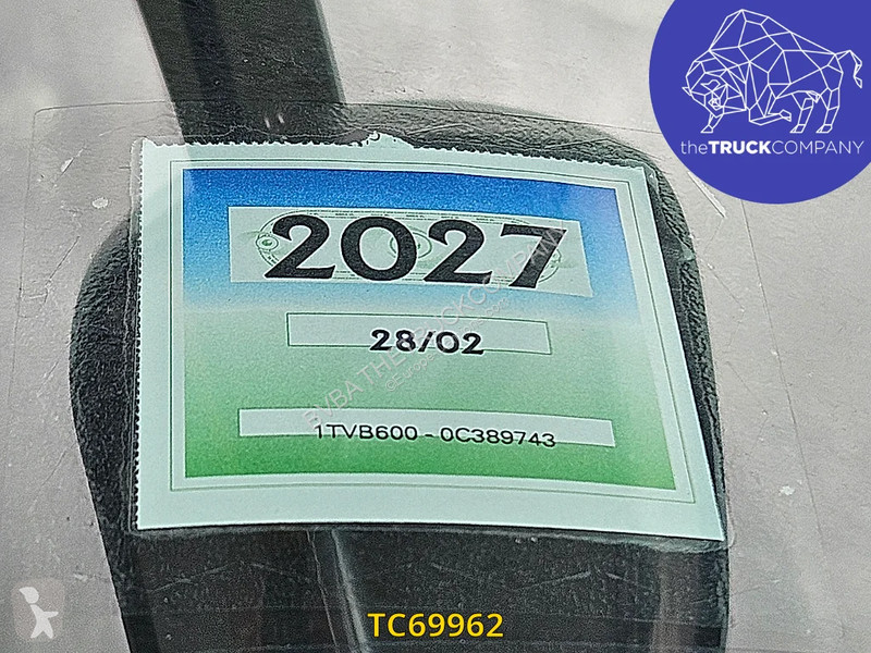 Тягач Iveco