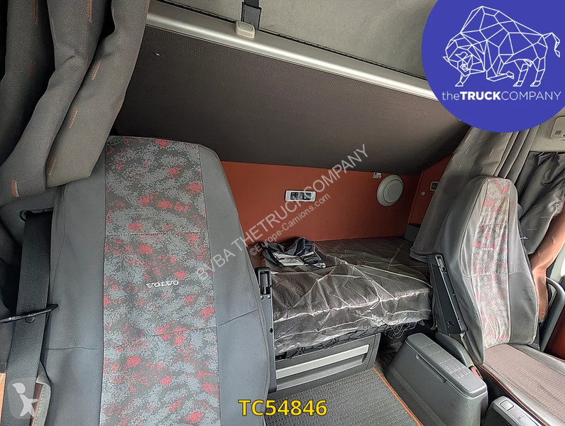 Тягач Volvo