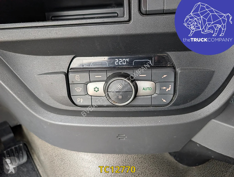 Tracteur DAF 530