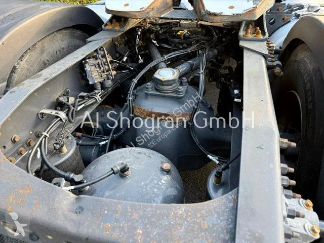 Trekker Volvo 500 Globetrotter / 2 x Tank / Euro6