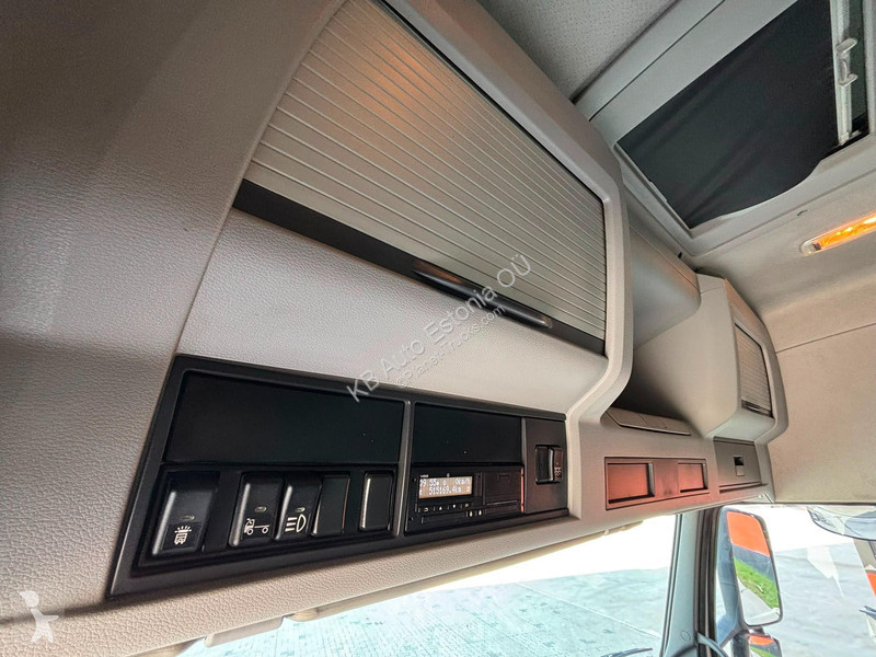 Cabeza tractora Volvo 400 4x2 GLOBE XL