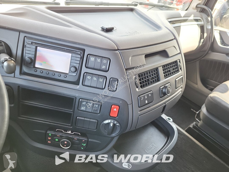 Tracteur DAF 450