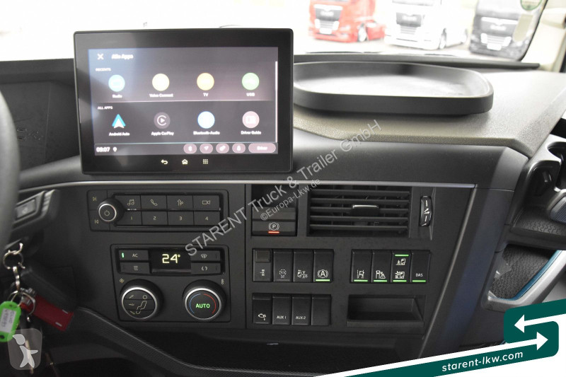 Trekker Volvo FH 460 LED 2 Tanks 1.305 Liter...