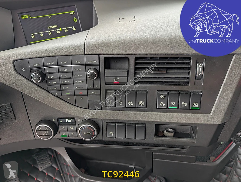 Tahač Volvo 500