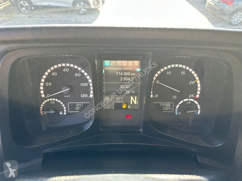 Cabeza tractora Mercedes  1843 LS