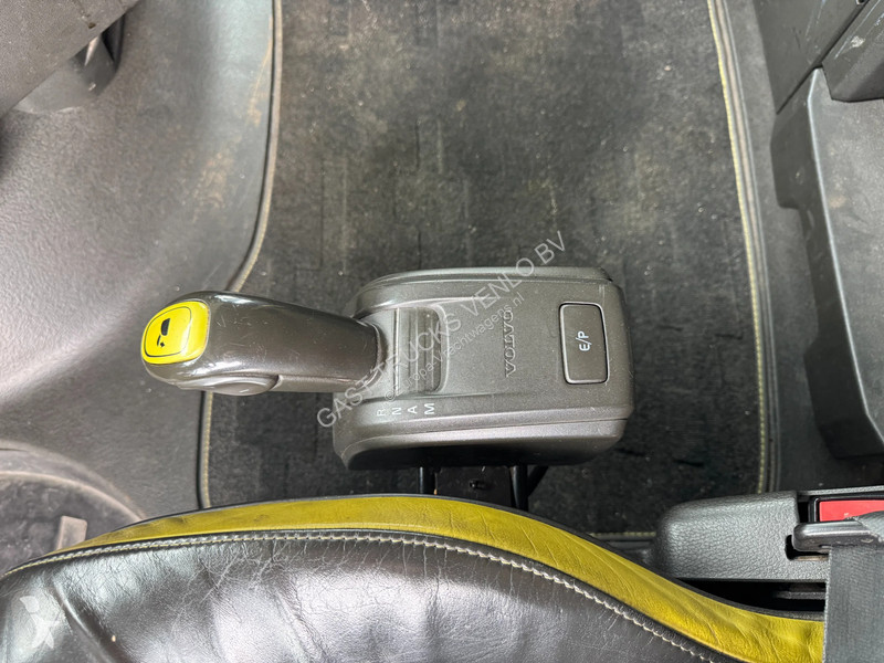 Cabeza tractora Volvo 750 6x2 Retarder Globe XL