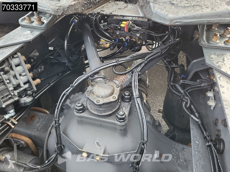 Tahač Volvo 500  4X2 Hydraulic Navi