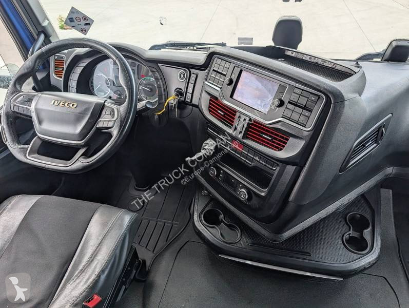 Cabeza tractora Iveco 460 GNL