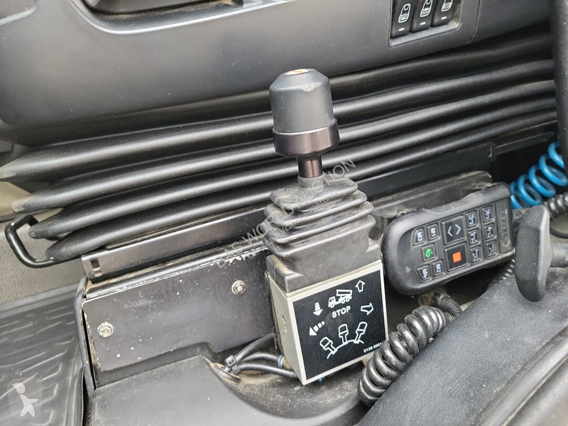 Nyergesvontató DAF 530