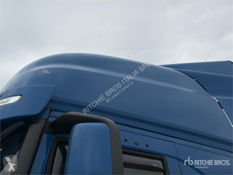 Cap tractor Iveco s-way 490 4x2 S/A Sleeper...